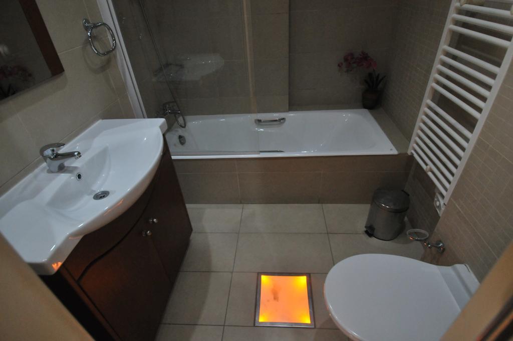 Ithaki Phinikoudes Apartment No. 105 Larnaca Værelse billede