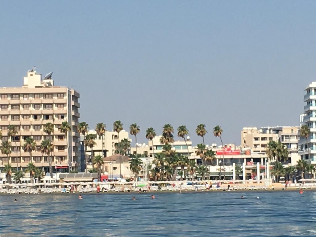 Ithaki Phinikoudes Apartment No. 105 Larnaca Eksteriør billede